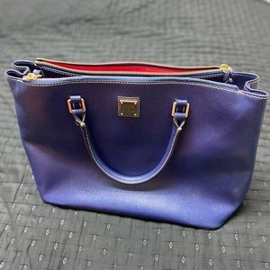 DOONEY & BOURKE PURSE